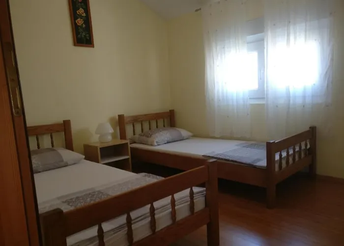 Bucic Апартаменты Вир